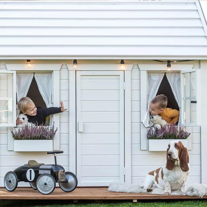 Choose the Perfect Playhouse for Your Backyard!