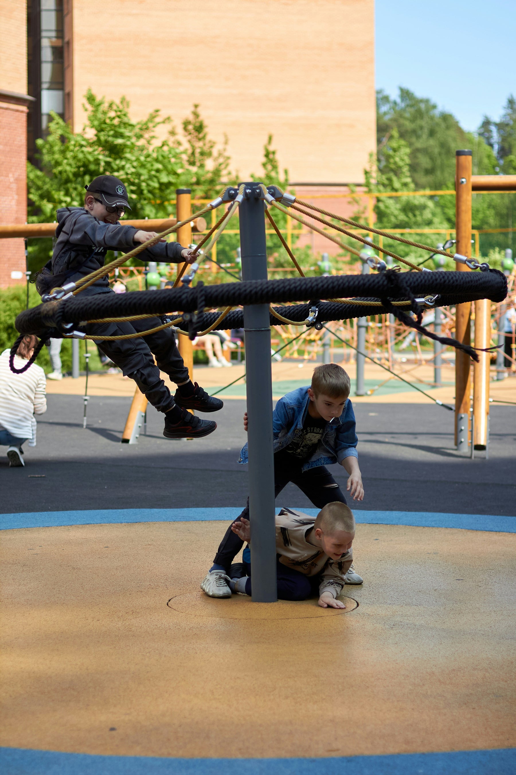 Why Freestanding Wonders are the Playground’s Hidden Gems