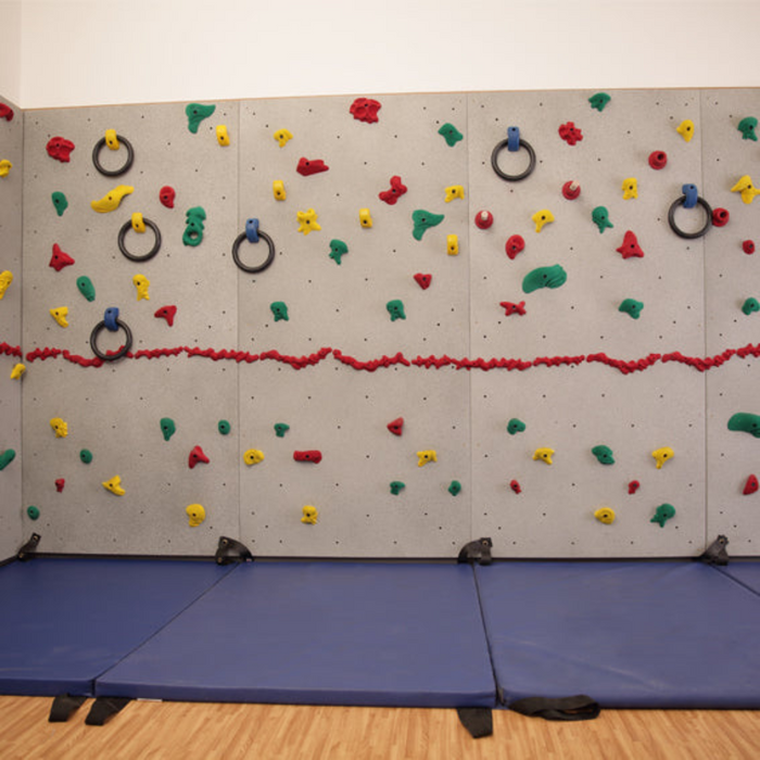Everlast Climbing Ultimate Traverse Wall® Challenge Course ACC.UCC