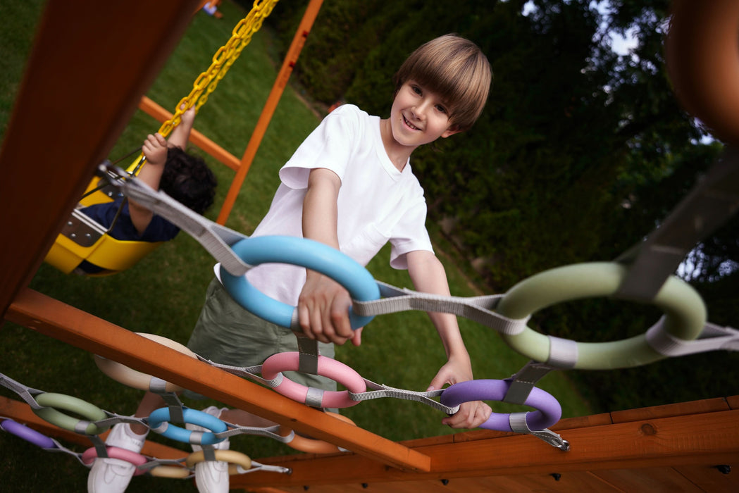 Avenlur Sycamore Backyard Climbing Set – 2 Swings, Trapeze Bar & Outdoor Fun AVNLR-SYCAMORE-NY